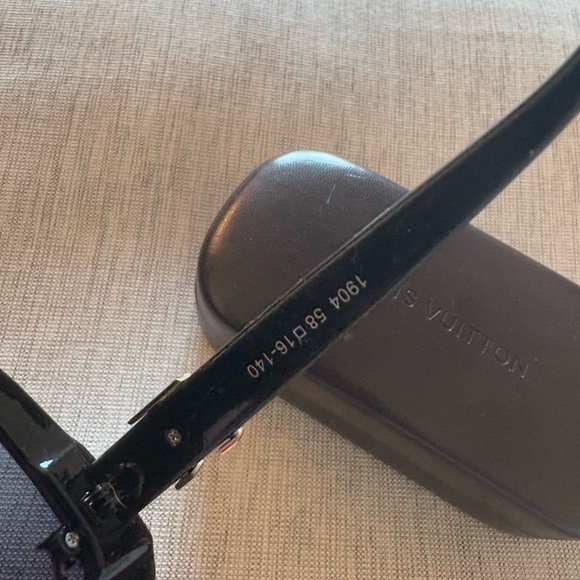 SUNGLASSES - Picture 3 of 4